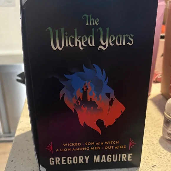 Wicked Series Box Set by Gregory Maguire - Picture 3 of 5